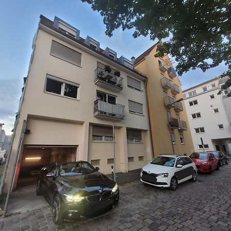 City Center - 4 Room Apartment With Kitchen And 2 Bathrooms ニュルンベルク エクステリア 写真