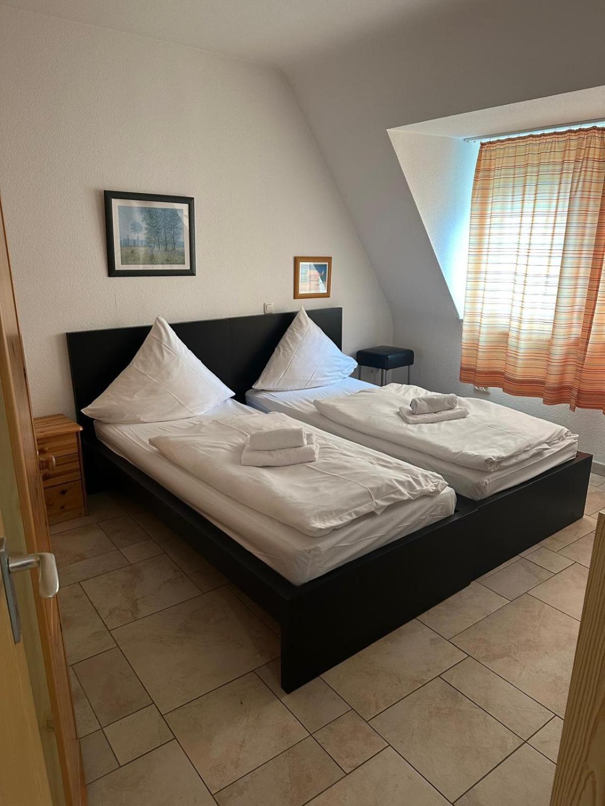 City Center - 4 Room Apartment With Kitchen And 2 Bathrooms ニュルンベルク エクステリア 写真